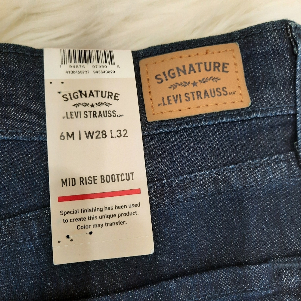 Levi's Midrise Bootcut Jeans Dark Indigo 28 6 NWT - Picture 5 of 7